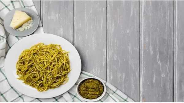 con-que-comida-se-acompana-el-espagueti-verde